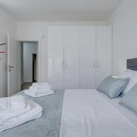 Ivan Apartment