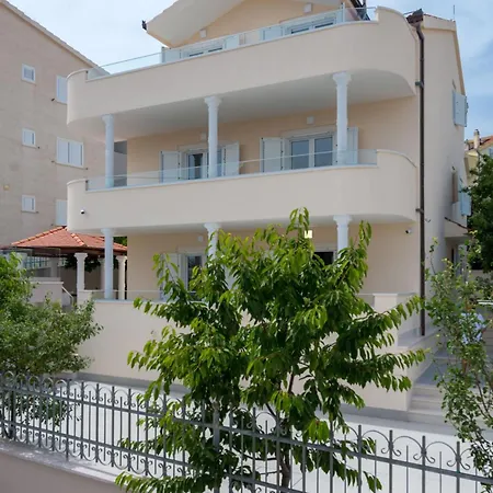 Apartment Ivan