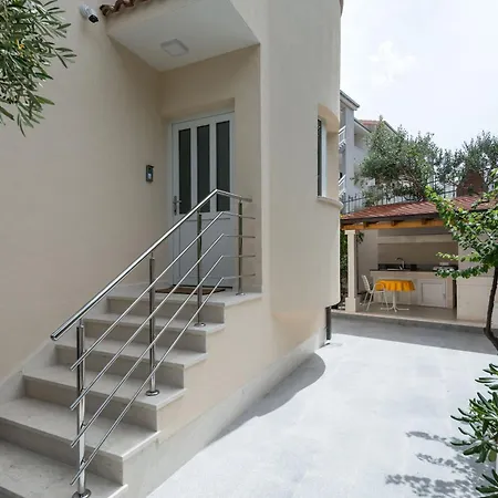 Ivan Apartment Trogir